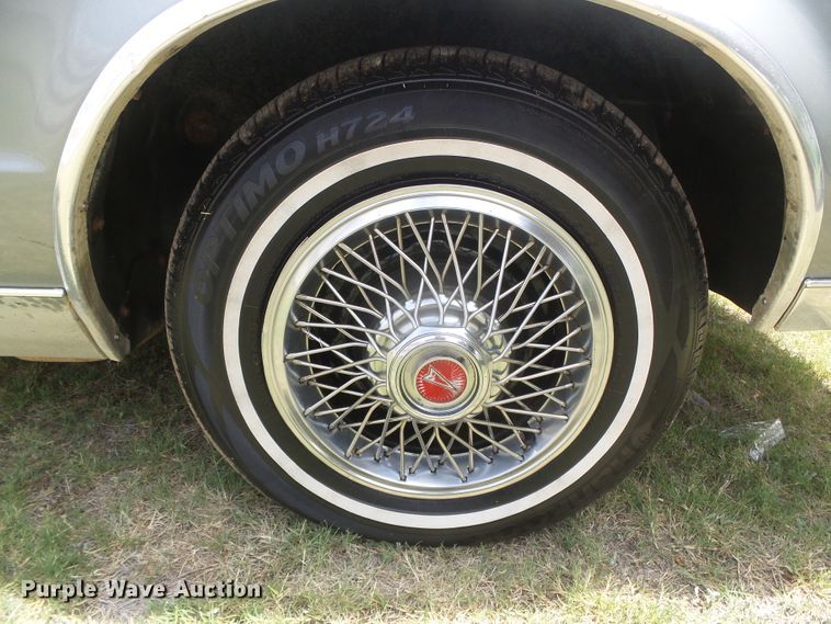 image for item EL9177 1983 Pontiac Bonneville Brougham