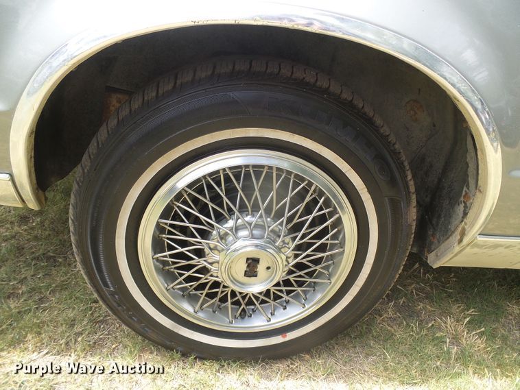 image for item EL9177 1983 Pontiac Bonneville Brougham