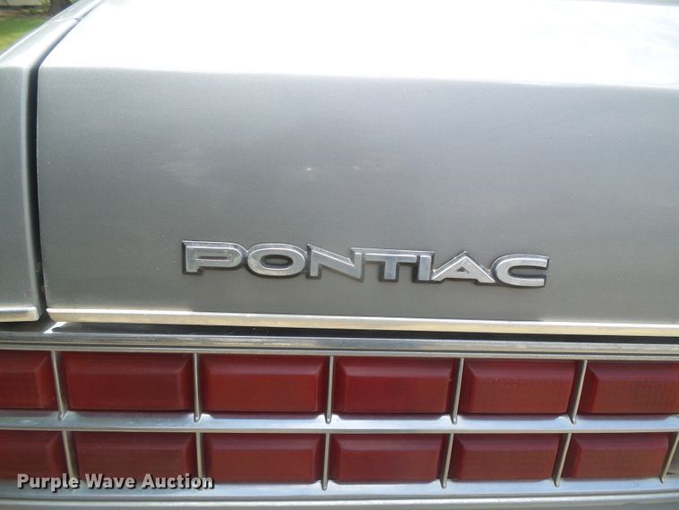 image for item EL9177 1983 Pontiac Bonneville Brougham
