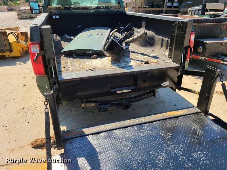 image for item EL9825 Tommy Gate end gate lift