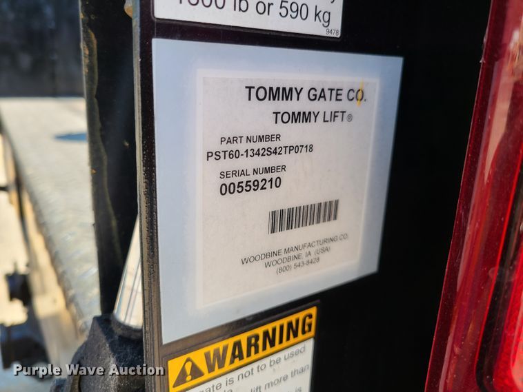 image for item EL9825 Tommy Gate end gate lift
