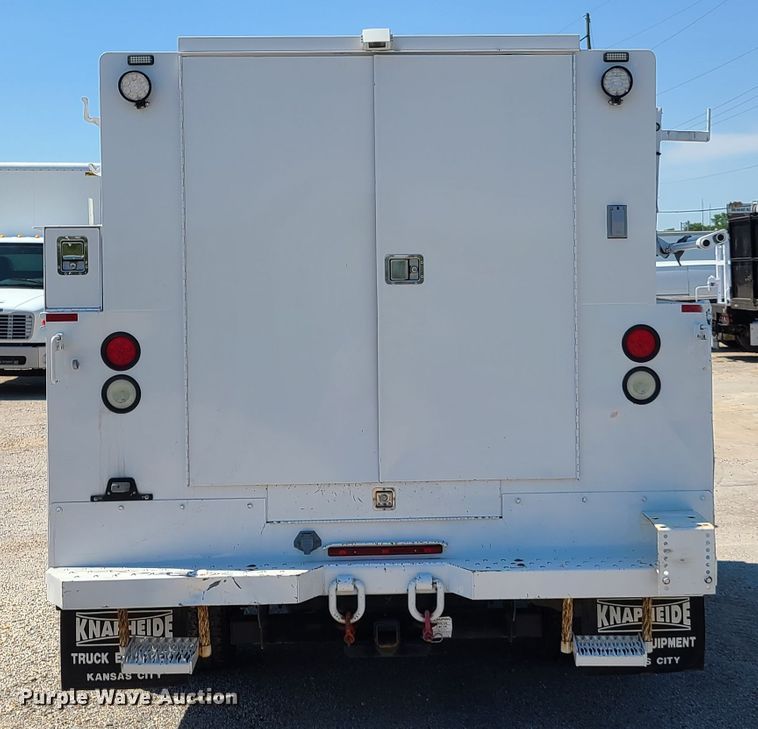 image for item EL9830 2012 Ford F550 Super Duty  utility bed truck