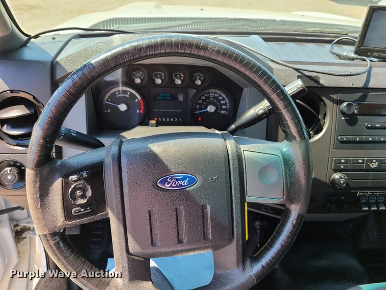 image for item EL9830 2012 Ford F550 Super Duty  utility bed truck