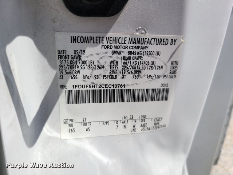 image for item EL9830 2012 Ford F550 Super Duty  utility bed truck