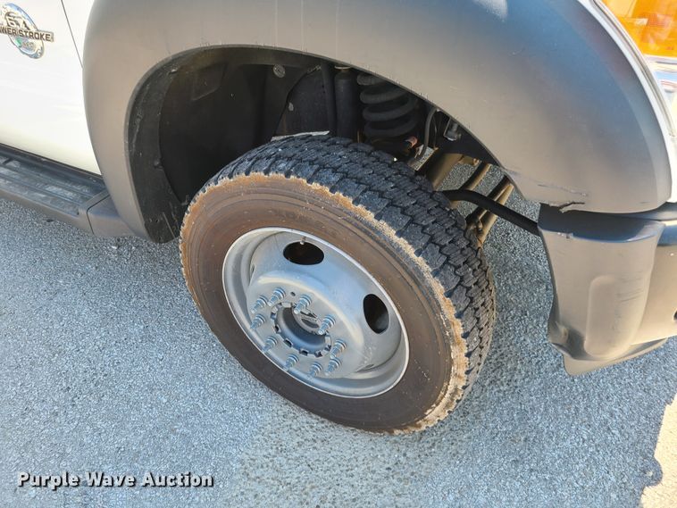 image for item EL9830 2012 Ford F550 Super Duty  utility bed truck