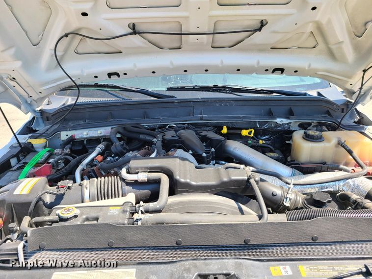 image for item EL9830 2012 Ford F550 Super Duty  utility bed truck