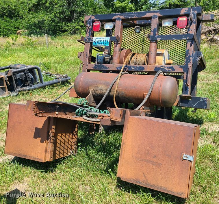 image for item EL9849 Headache rack with winch