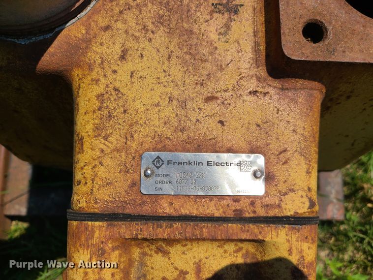 image for item EL9852 (3) water pumps