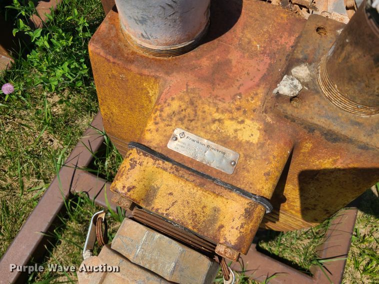 image for item EL9852 (3) water pumps