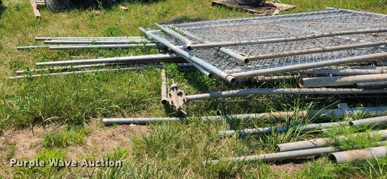 image for item EL9859 Chain link fence