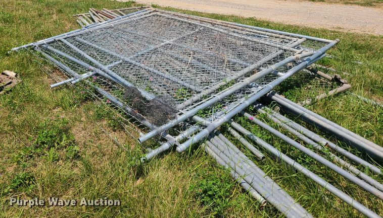 image for item EL9859 Chain link fence