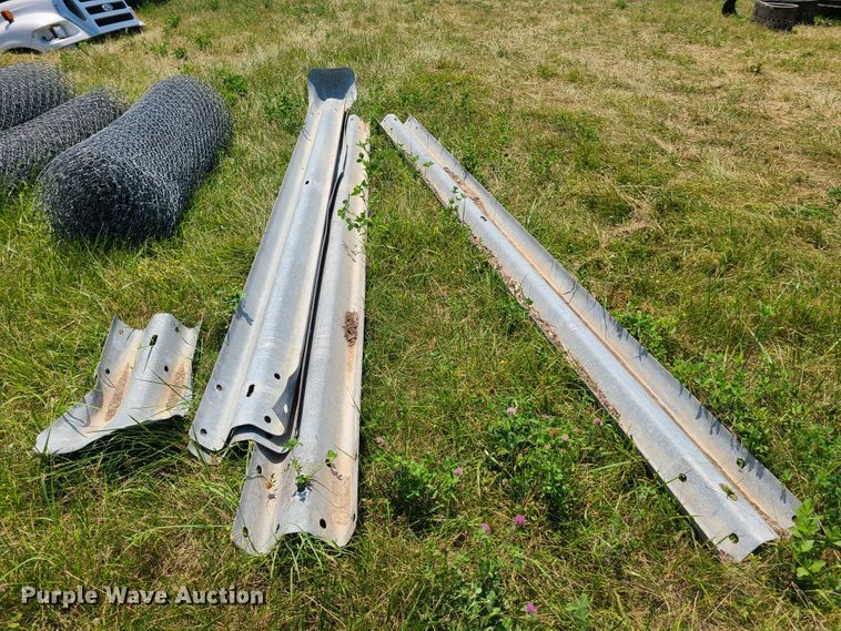 image for item EL9859 Chain link fence