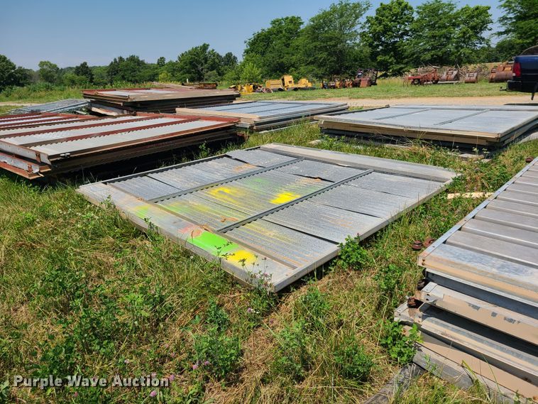 image for item EL9860 Approximately 42 steel hanger doors