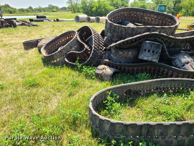 image for item EL9862 Rubber tracks