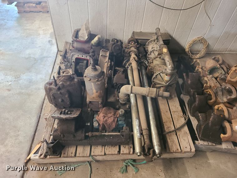 image for item EL9874 Pumps