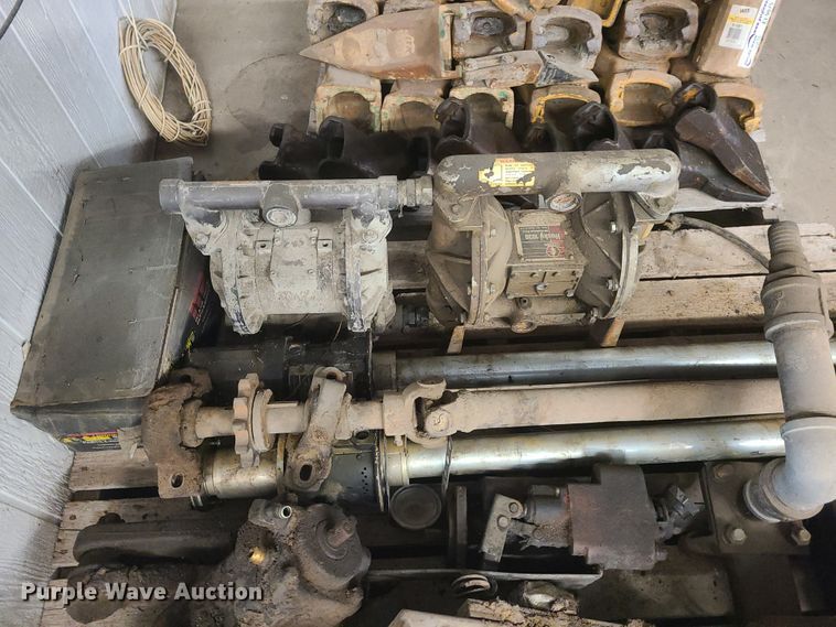 image for item EL9874 Pumps