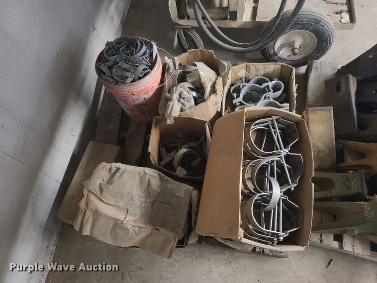 image for item EL9876 Fencing brackets/clamps