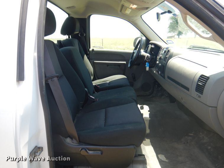 image for item ES9636 2012 Chevrolet Silverado 1500  pickup truck