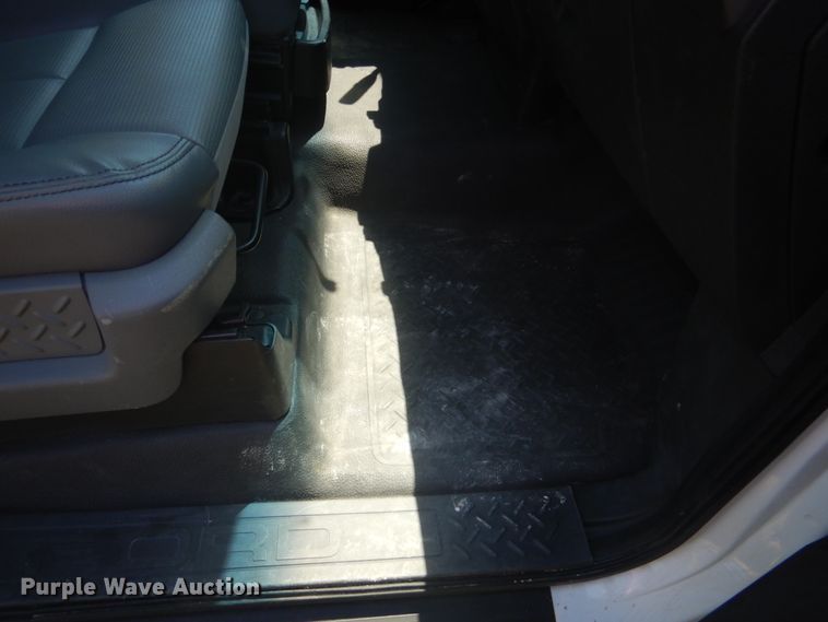 image for item ES9639 2013 Ford F150  pickup truck