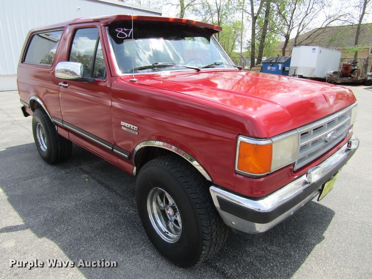 image for item FD9436 1987 Ford Bronco  SUV