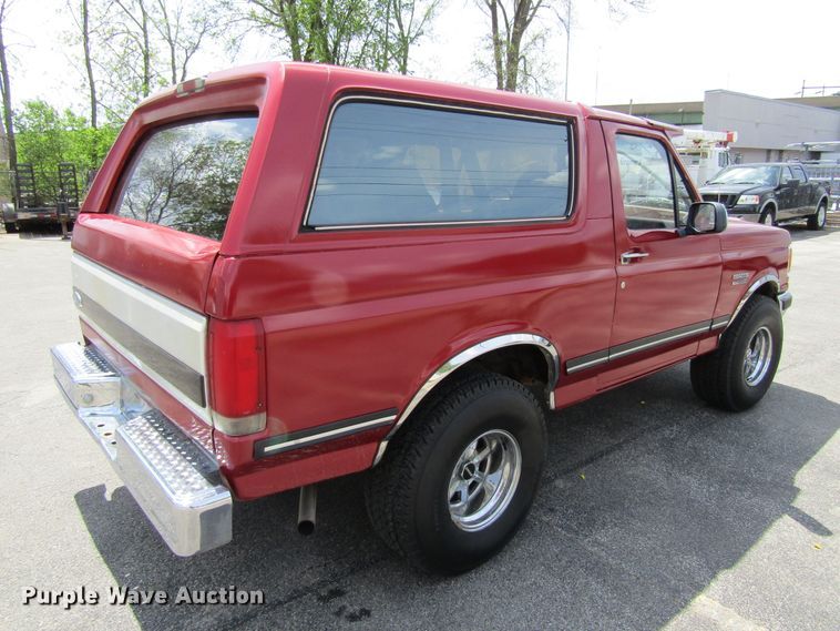 image for item FD9436 1987 Ford Bronco  SUV