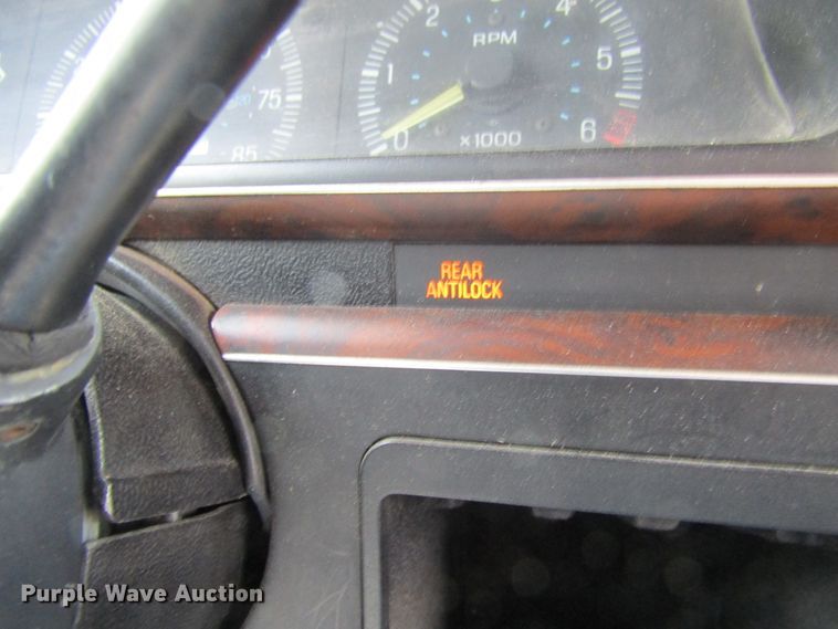 image for item FD9436 1987 Ford Bronco  SUV