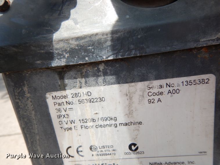 image for item FU9867 Advance 280HD floor scrubber