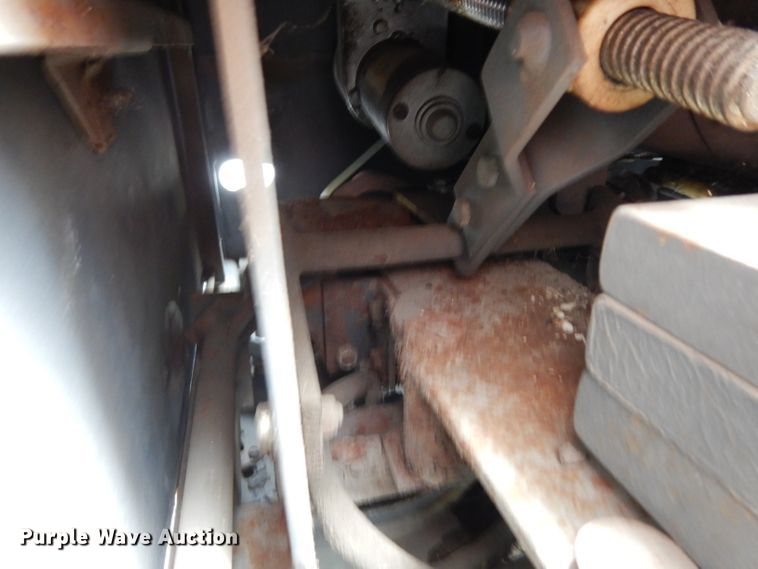 image for item FU9867 Advance 280HD floor scrubber