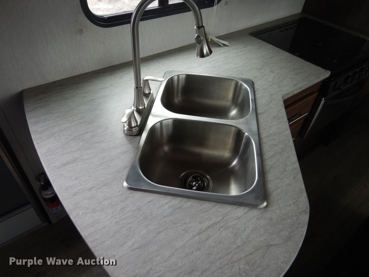 image for item FX9166 2018 Heartland Prowler  camper