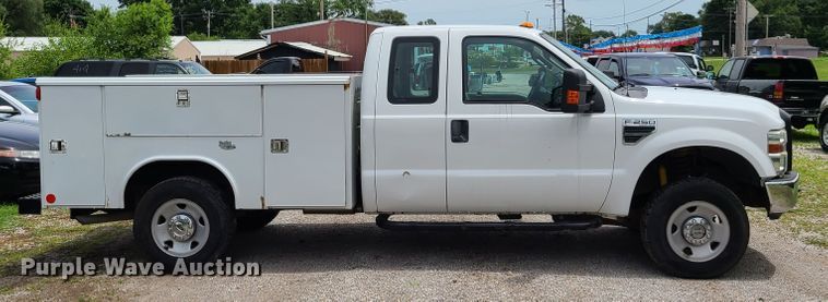 image for item FX9538 2008 Ford F250 Super Duty  SuperCab utility bed pickup truck
