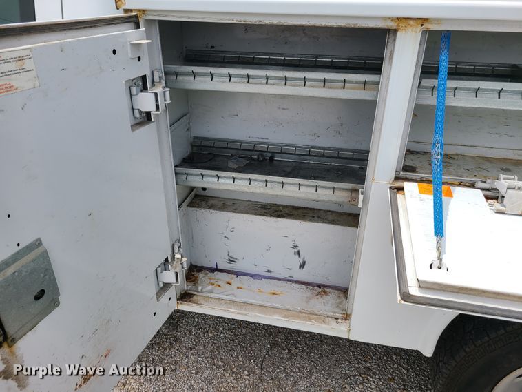 image for item FX9538 2008 Ford F250 Super Duty  SuperCab utility bed pickup truck