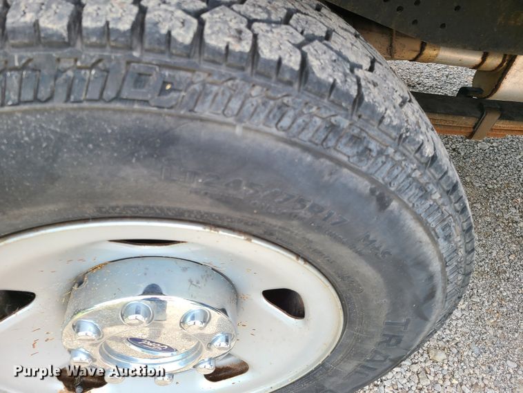 image for item FX9538 2008 Ford F250 Super Duty  SuperCab utility bed pickup truck