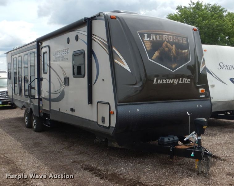 image for item GA9104 2015 Lacrosse Luxury Lite camper