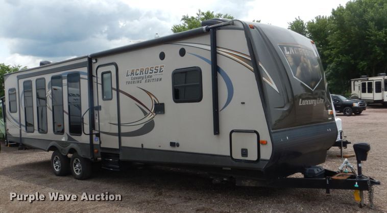 image for item GA9104 2015 Lacrosse Luxury Lite camper