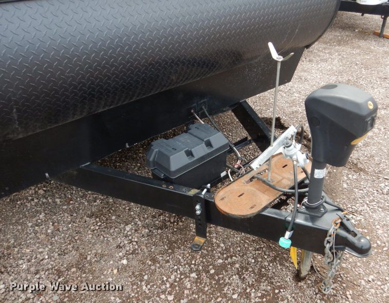 image for item GA9104 2015 Lacrosse Luxury Lite camper