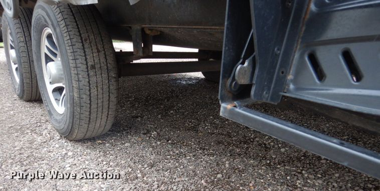 image for item GA9104 2015 Lacrosse Luxury Lite camper