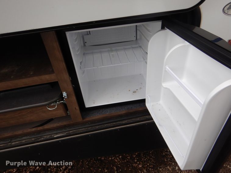 image for item GA9105 2019 Keystone Passport  camper