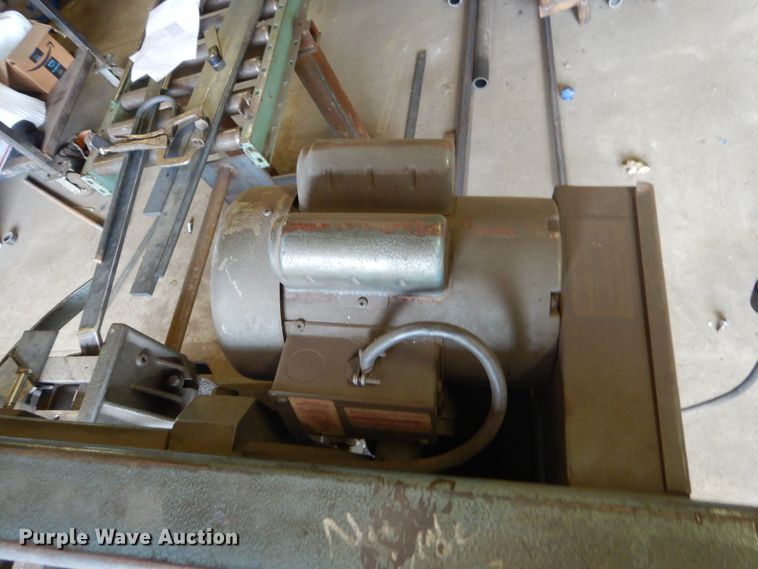 image for item GA9110 Ellis 2000 metal miter bandsaw