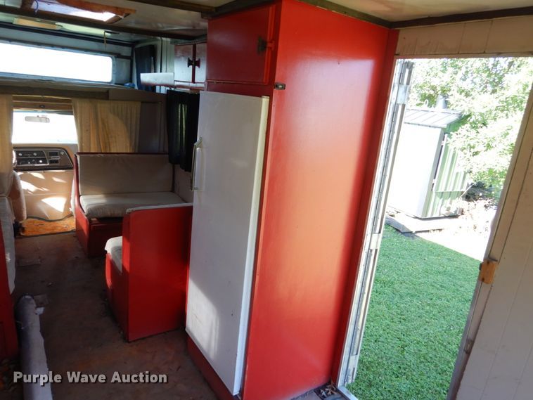 image for item GA9113 1977 Ford E350  RV