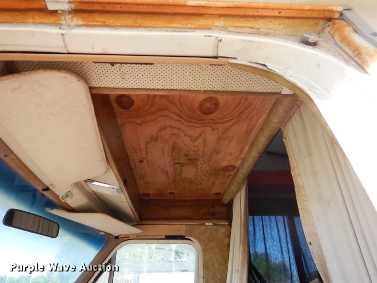 image for item GA9113 1977 Ford E350  RV