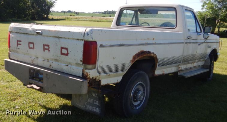 image for item GA9116 1988 Ford F250  pickup truck