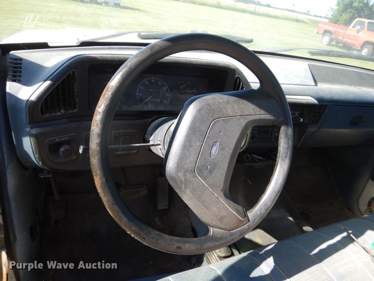 image for item GA9116 1988 Ford F250  pickup truck