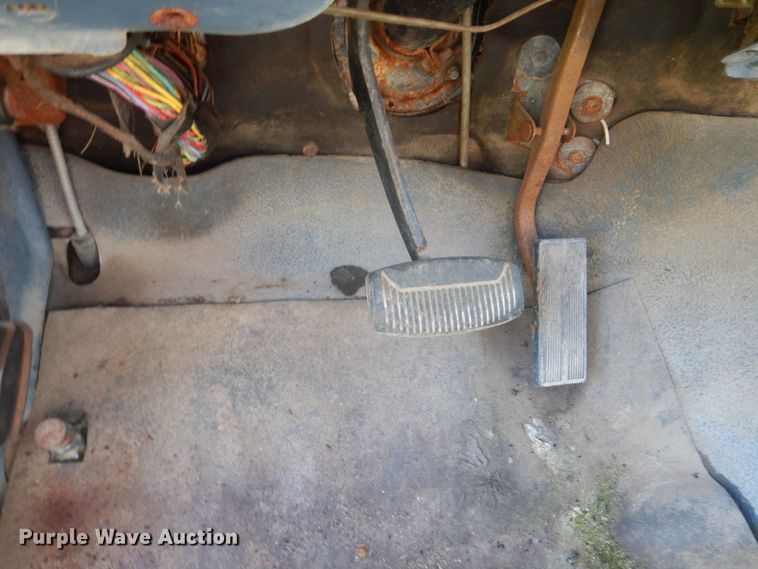 image for item GA9116 1988 Ford F250  pickup truck