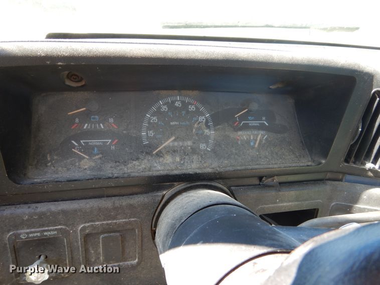 image for item GA9116 1988 Ford F250  pickup truck