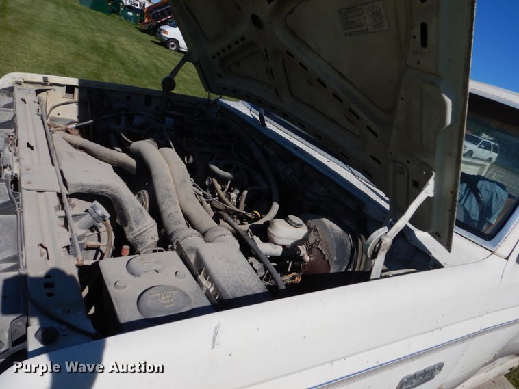 image for item GA9116 1988 Ford F250  pickup truck