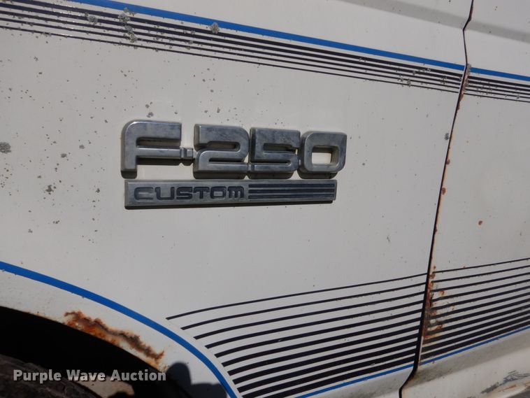 image for item GA9116 1988 Ford F250  pickup truck