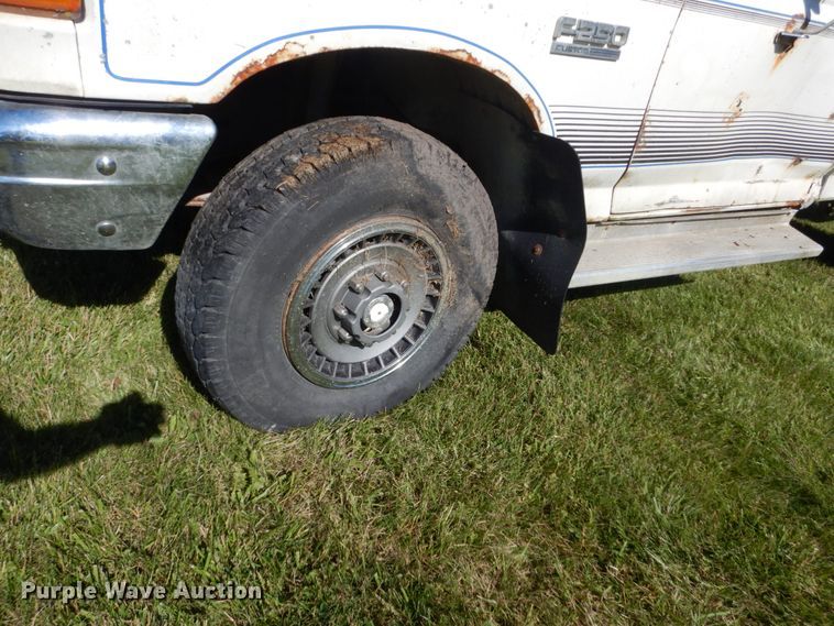 image for item GA9116 1988 Ford F250  pickup truck