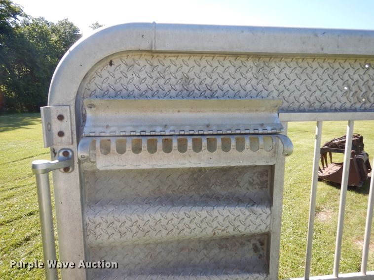 image for item GA9117 Aluminum headache rack