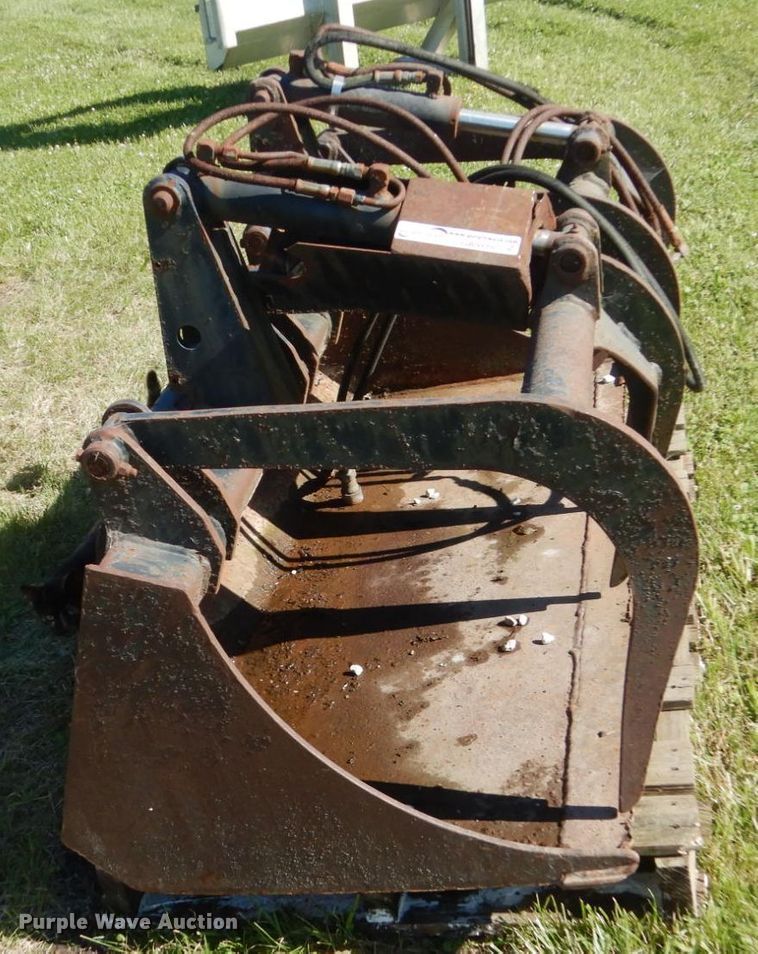 image for item GA9118 Thomas 9108U1142 skid steer grapple bucket