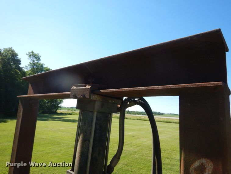 image for item GA9120 Hydraulic press